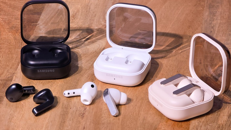 Picture of Galaxy Buds.