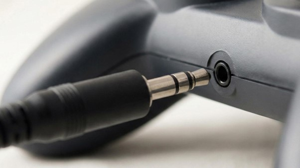 The 3.5mm jack remains the great equaliser &mdash; it works on PlayStation, Xbox, Switch, PC, and your phone without a second thought.