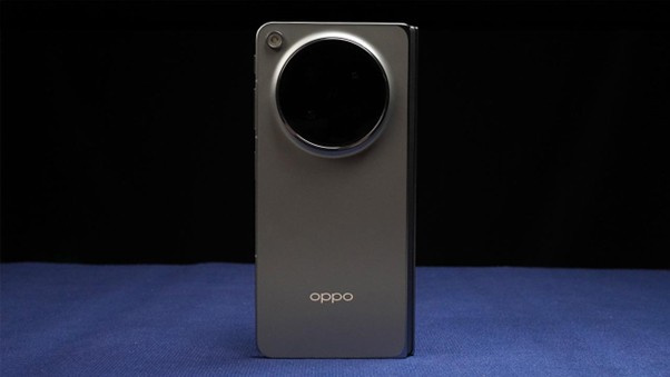 The Cosmos Ring is bold and distinctive, but this generation it finally has the camera hardware to back up the looks.