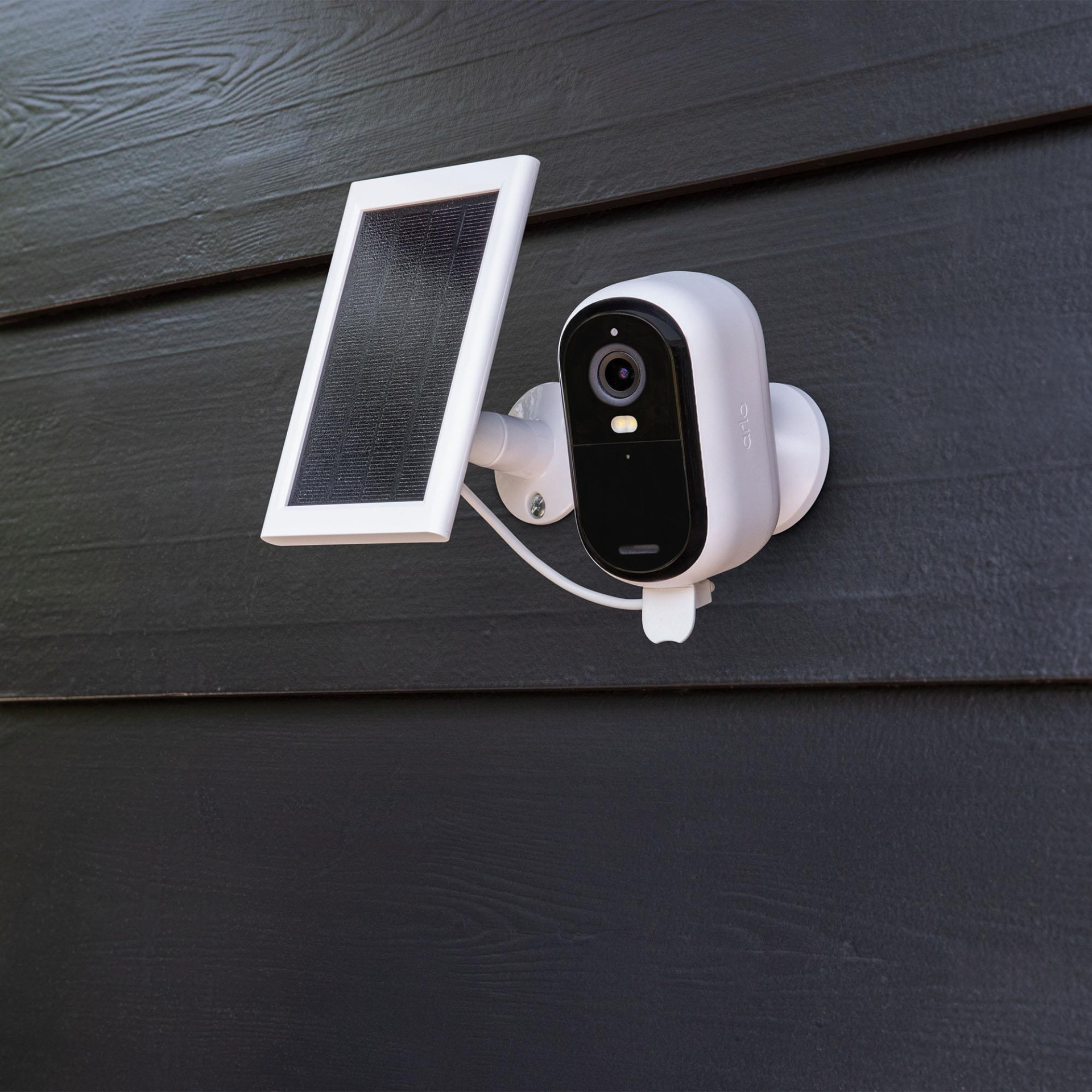 Buy the Arlo Essential Solar Panel Charger (2nd Gen) (VMA660010000S