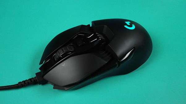 Picture of the Logitech G903 mouse.