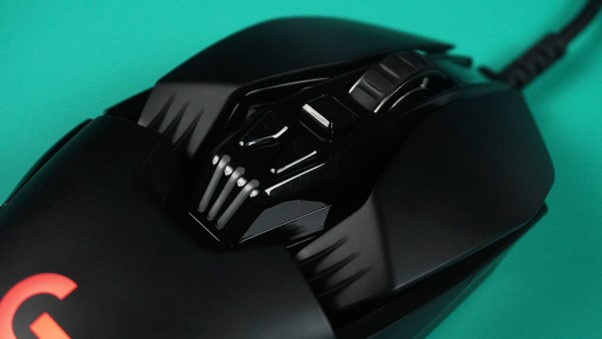 Picture of the Logitech G903 mouse.
