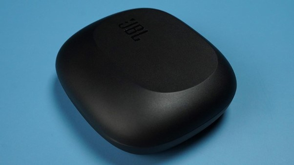 The case feels a bit plasticky, but it does the job just fine.