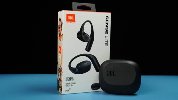 JBL’s approach here is straightforward: awareness, comfort, and value over flash.