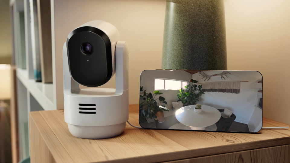 Picture of Arlo Essential Indoor.