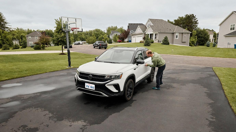 Picture showing surveillance footage from an Arlo camera.