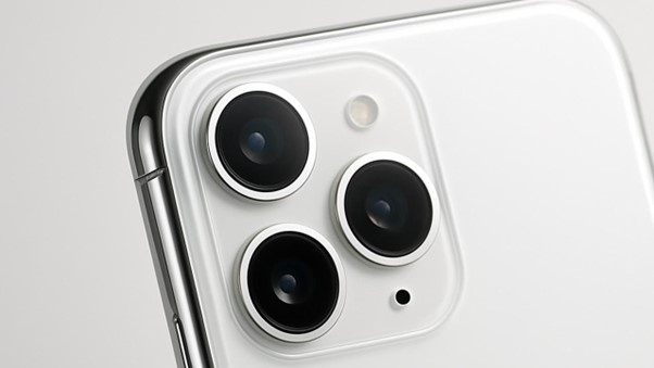 Triple-lens camera arrays are now standard, but it is the quality of the main sensor and optics, not the sheer number of lenses, that decides how your photos actually look.