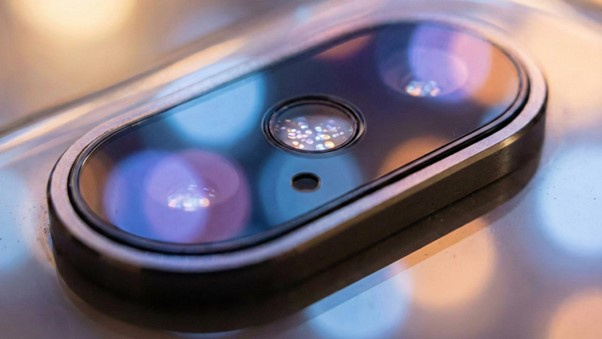 Up close, you see where your money goes, in the glass, coatings and sensor behind the lens; larger pixels and better optics do far more for image quality than headline specs alone.