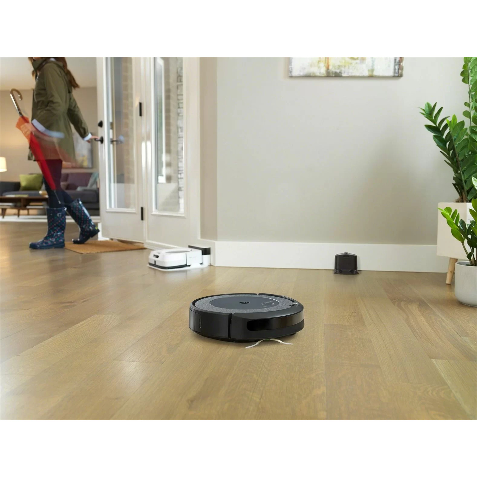 iRobot Roomba i3 Robot Vacuum 3 Stage Cleaning System - 10x the Power Lifting Suction - Reactive Sensor Technology