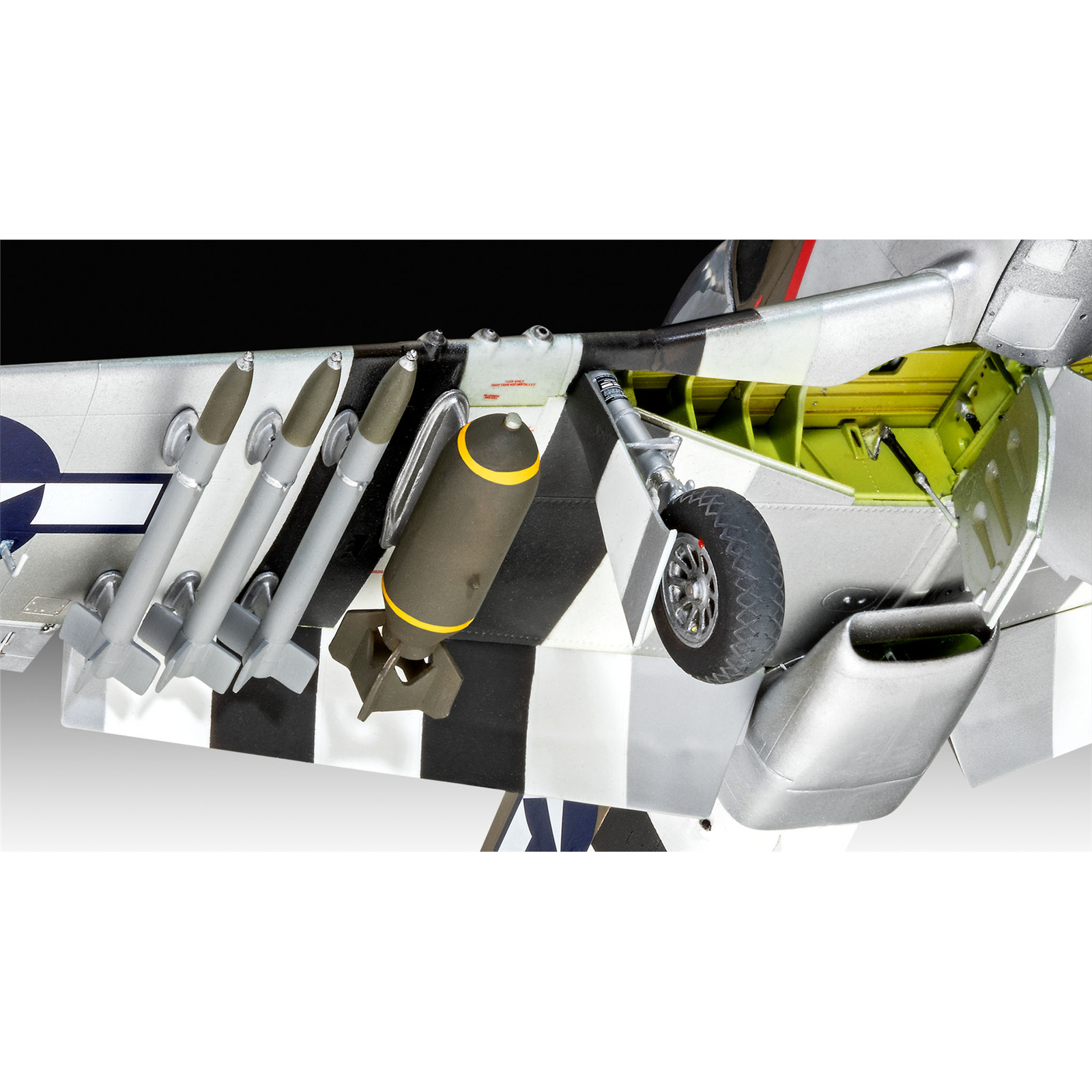 Revell - 1/32 - P-51D-15-NA Mustang Late Version