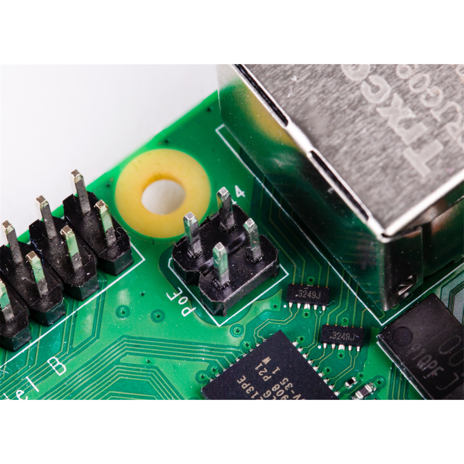 Raspberry Pi 4 Model B 2GB LPDDR4 FIRST 28nm-Based Quad Core 1.5G Dual Micro HDMI Video Output Dual Band WIFI Bluetooth 2 xUSB 3.0/2.0 POE Ethernet (POE Hat Need Purchase Separately)