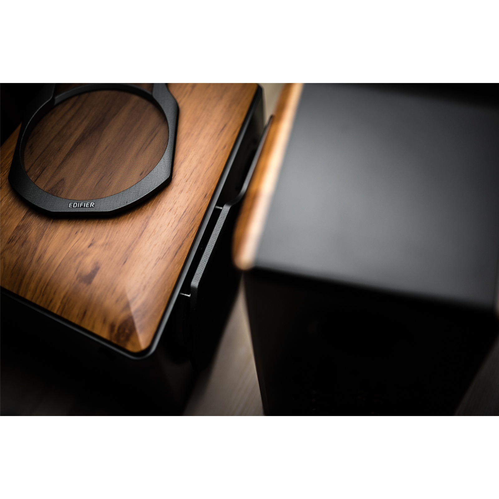 Edifier S1000MKII 120W Wireless HiFi Powered Bookshelf Speaker System Bundled with matching SS02 Speaker Stands