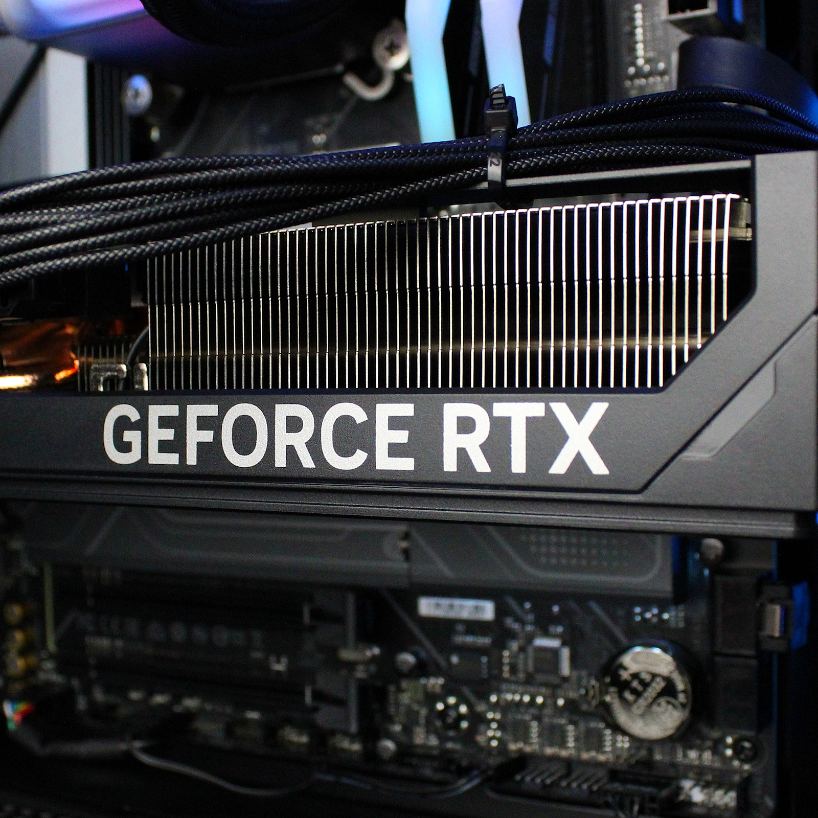 GGPC RTX 5070 Gaming Upgrade Box Intel Core Ultra 7 265KF 20 Cores / 20 Threads with Water Cooling - 32GB RAM - 1TB SSD - NVIDIA GeForce RTX5070 12GB Graphics - WiFi 7 + Bluetooth - No Operating System