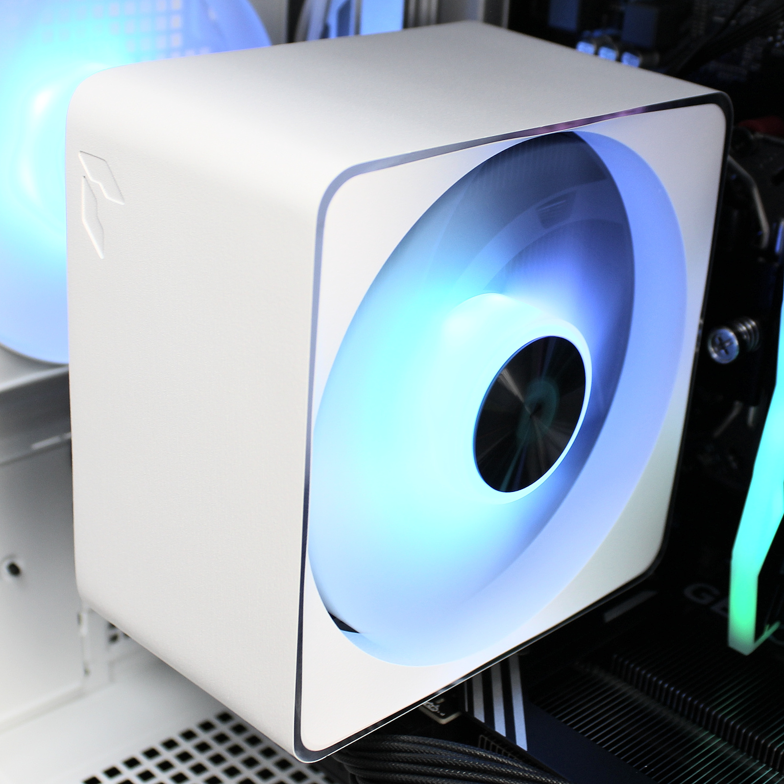 GGPC RTX 5070 Gaming PC AMD Ryzen 5 7600X 6 Cores / 12 Threads - 32GB DDR5 RAM - 1TB NVMe SSD - NVIDIA GeForce RTX5070 12GB Graphics - WiFi 6 + Bluetooth - Windows 11 Home