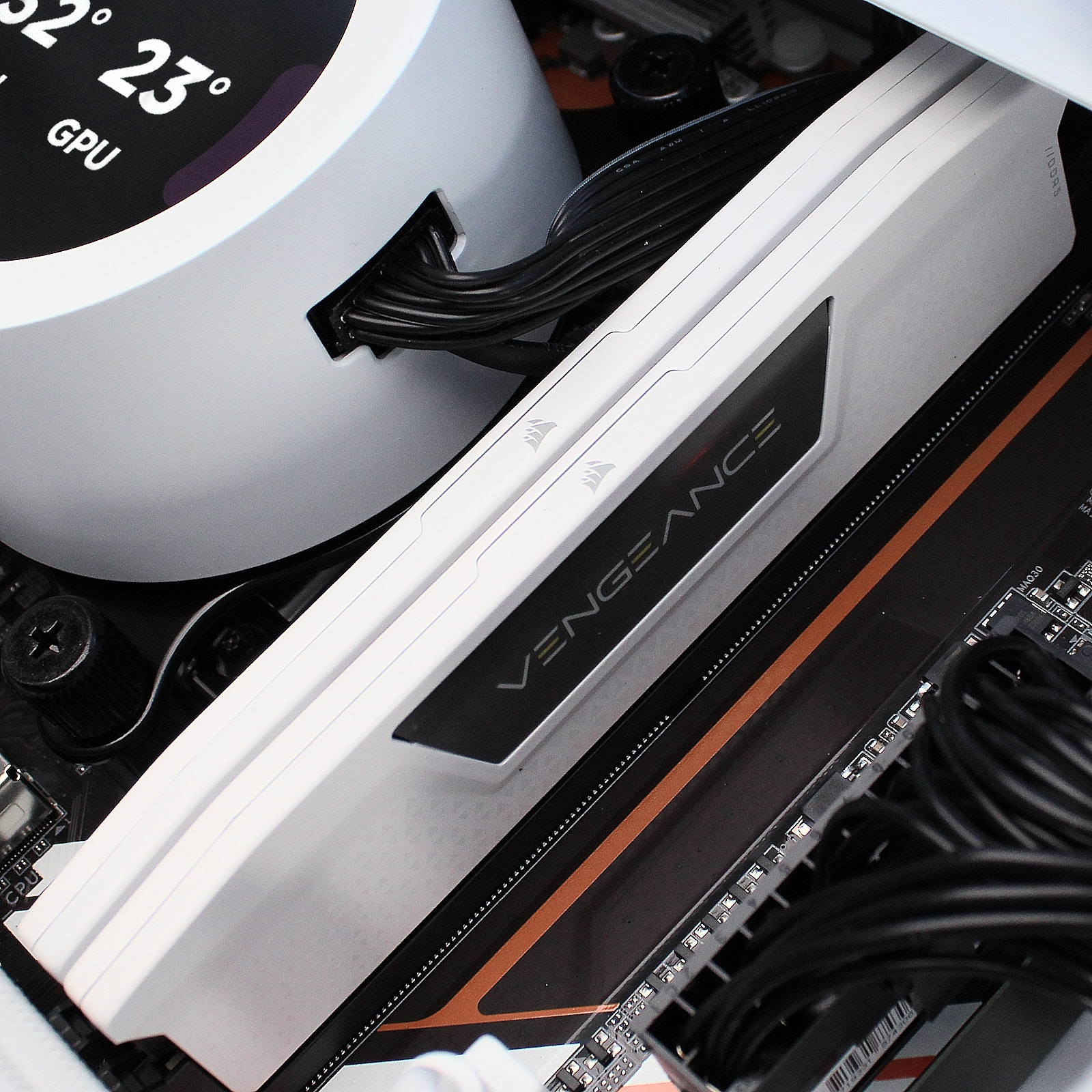 GGPC RTX 5070 Gaming PC AMD Ryzen 5 9600X 6 Cores / 12 Threads - 32GB DDR5 RAM - 1TB NVMe SSD - NVIDIA GeForce RTX5070 12GB Graphics - WiFi 6 + Bluetooth - Windows 11 Home