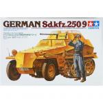 Tamiya Military Miniature Series No.115 - 1/35 - German Sd.kfz.250/9 Armored Half Track