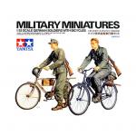 Tamiya Military Miniature Series No.240 - 1/35 - German Soldiers with Bicycles