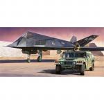 Tamiya Aircraft Series No.59 - 1/48 - F-117A Nighthawk with U.S. Modern 4x4 Utility Vehicle